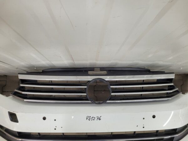 Bumper Volkswagen VW Passat B8 Highline 3G0 14-19 3G0807221A Voorbumper PJ1276