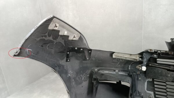Bumper Citroen C-Crosser 07-12 6400B841 Voorbumper HK1164