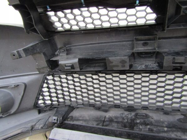 Bumper Dacia Sandero II 2 12-16 8127930708 Voorbumper X2794