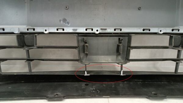 Bumper FORD TRANSIT COURIER MK3 III 23-R2X6-17757-A Voorbumper HK1079