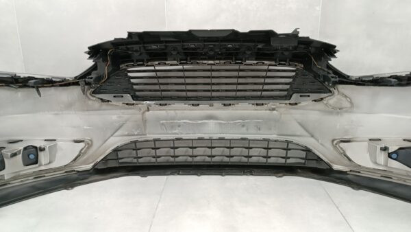 Bumper  Ford Focus Mk3 III FACELIFT 14- Voorbumper  HK1136