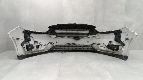 Bumper Ford Focus Mk3 III FACELIFT 14- F1EB-17757-AJ Voorbumper HK1137
