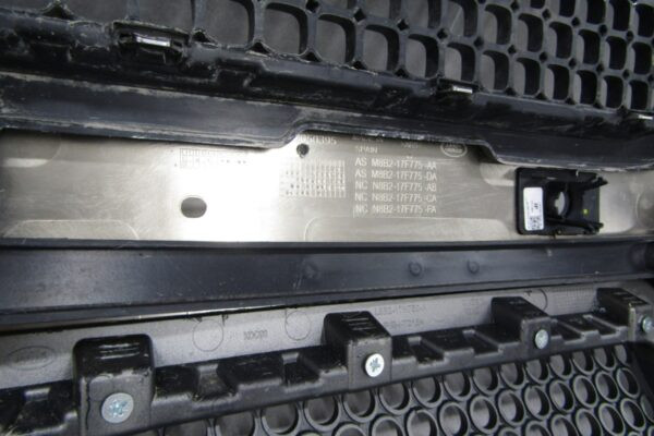 Bumper  Land Rover Defender 2 II L663 20- LED M8B2-17F775-AA Voorbumper MK4569