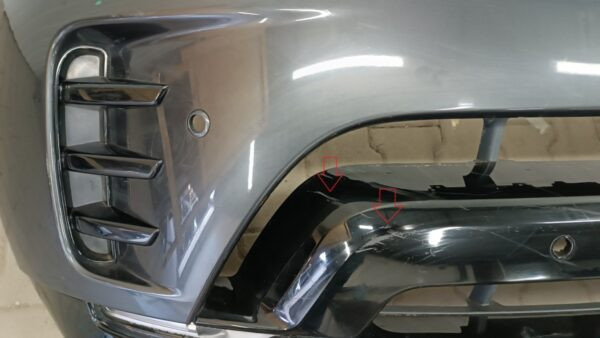 Bumper Land Rover Discovery V 5 R Dynamic 17- HY3M-17D750-AA Voorbumper HK889