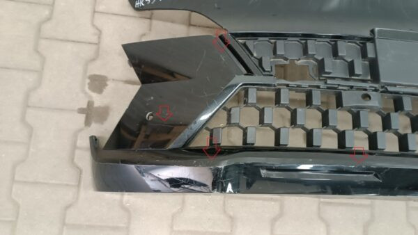 Bumper RENAULT MEGANE V 5 E-TECH 22- / + narożnik Voorbumper HK937