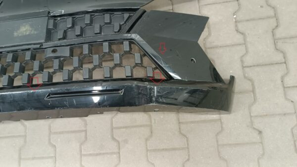 Bumper RENAULT MEGANE V 5 E-TECH 22- / + narożnik Voorbumper HK937