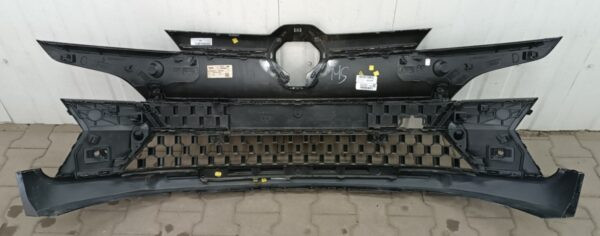 Bumper RENAULT MEGANE V 5 E-TECH 22- / + narożnik Voorbumper HK937