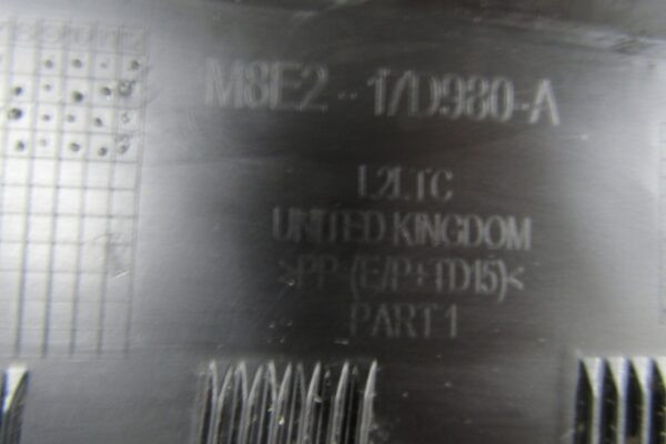 Bumper LAND RANGE ROVER VOGUE V L460 CAŁY M8E2-17D980A 21-24 Achterbumper MZ1784