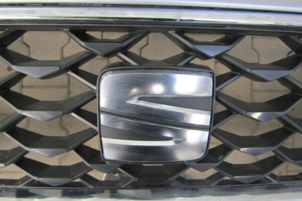 Bumper Seat Leon IV 4 5FA 4 20-5FA807221  Voorbumper PJ398