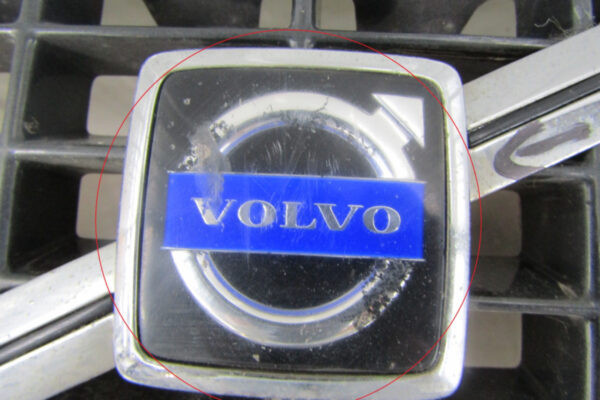 Bumper VOLVO S60 I V70 II 00-04  Voorbumper MZ957