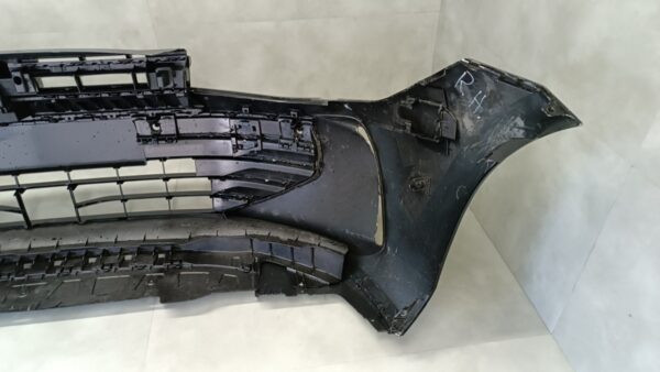 Bumper Volkswagen VW Passat B9 3J0 24-3J0807221 Voorbumper HK1027