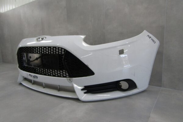 Bumper Ford Focus ST MK3 III 10-14 CM51-17757-A Voorbumper MK4559
