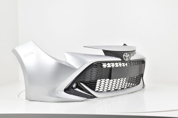 Bumper TOYOTA COROLLA E210 E21 2019-HATCHBACK Voorbumper 03134