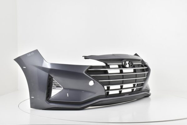 Bumper HYUNDAI ELANTRA VI 2019- Voorbumper 02838