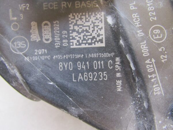 Koplamp Audi A3 8Y0 LED 20- LH LINKS 8Y0941011C S1301/E230