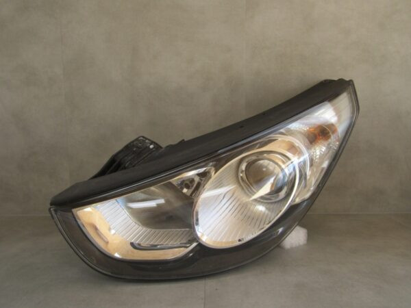 KOPLAMP HYUNDAI IX35 IX 35 NORMALE LENS LH LINKS A1397/4K/15G