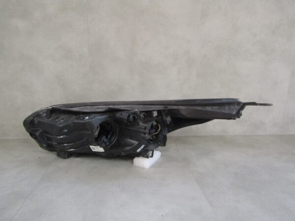 Koplamp KIA CEED III 3 18-21 rechts 92102J7050 S1394/C118