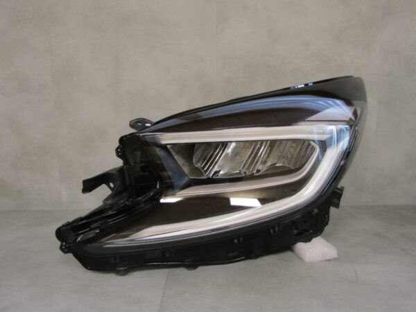 KOPLAMP TOYOTA AYGO X LED 22- LH LINKS  A1481/4K/16C