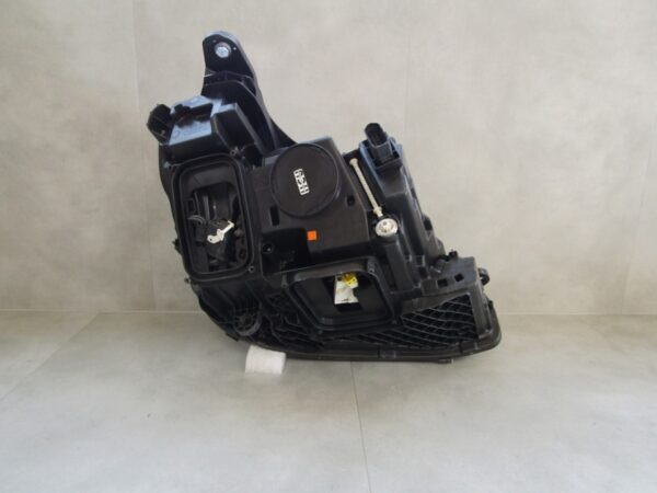 Koplamp Mercedes E KLASSE W213 Full LED Multibeam BLAUW LED Hybride 16-20 LH A2139064704 S1388/k4/16B
