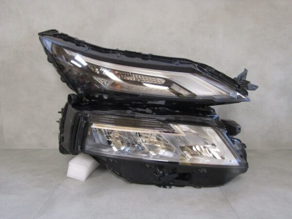 KOPLAMP NISSAN X TRAIL T33 X-TRAIL T33 LED RH RECHTS 21-  COMPLEET A1485/4K/5C