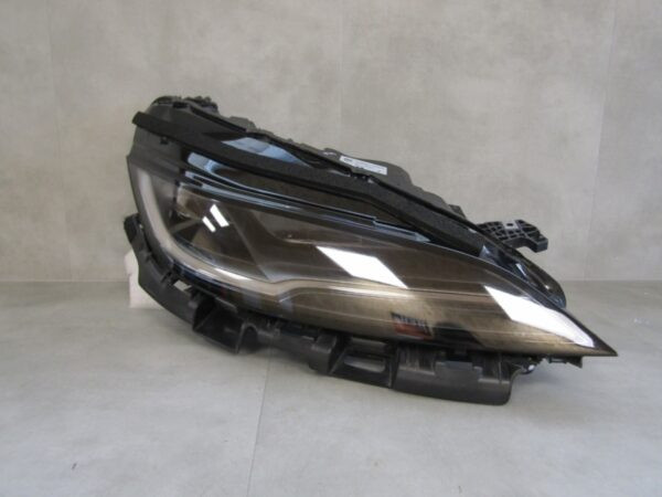 KOPLAMP TESLA 3 FACELIFT LED VOORLAMP RECHTS 23- 1760889-00-E A1384/5K/4B