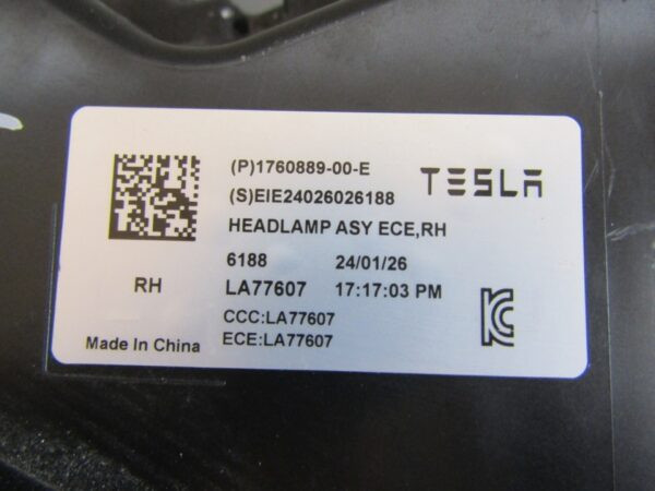 KOPLAMP TESLA 3 FACELIFT LED VOORLAMP RECHTS 23- 1760889-00-E A1384/5K/4B