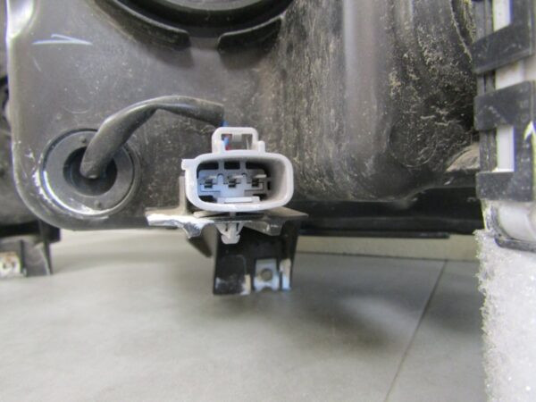 KOPLAMP SUZUKI VITARA 3 III LED 15-18 RH 100-18095 RECHTS S1384/C146