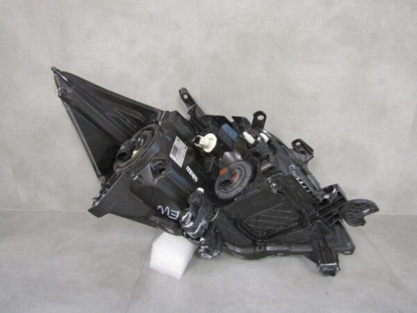 KOPLAMP TOYOTA AURIS I HALOGEEN 06-09 LH LINKS 81170-02460  A1482/4K/3B