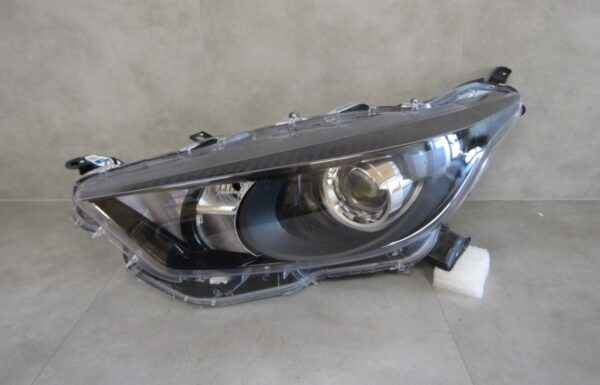 KOPLAMP TOYOTA YARIS 4 IV STANDAARD LENS 20- / MAZDA 2 22- LINKS A1401/4K/11B