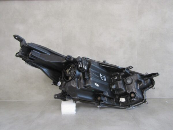 KOPLAMP TOYOTA YARIS 4 IV STANDAARD LENS 20- / MAZDA 2 22- LINKS A1401/4K/11B