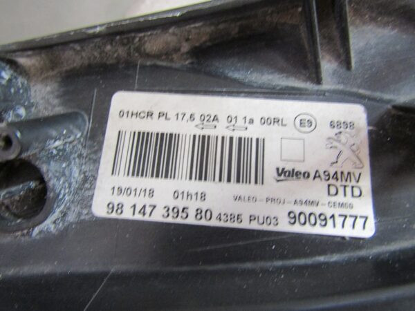 Koplamp Peugeot 2008 I FACELIFT Standaard Lens 16-19 Rechts 9814739580 A1423/5K/11F