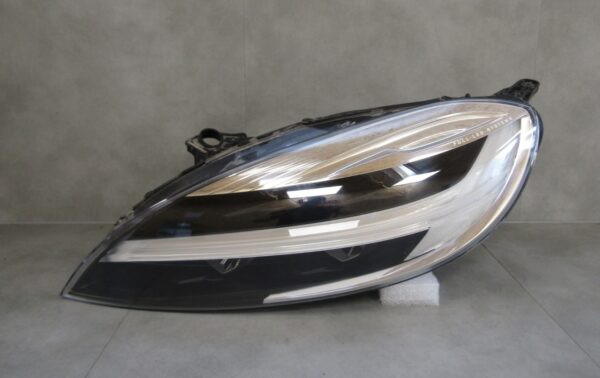 KOPLAMP Volvo V40 2 II FACELIFT MID LED 16-19 LH LINKS 31677018  S1300/D230
