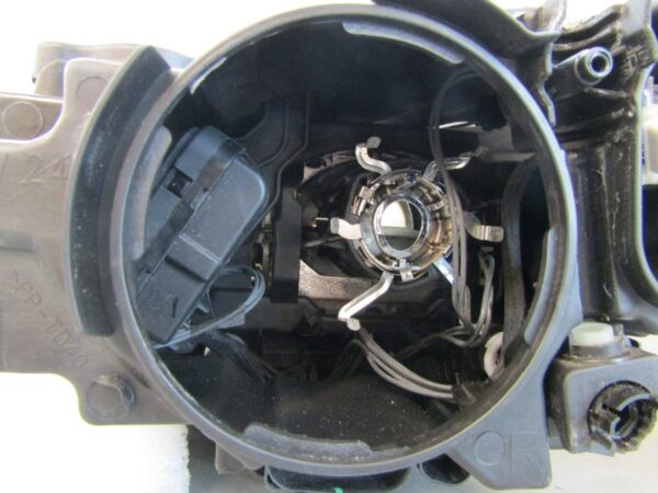 Koplamp Audi A3 8V XENON 12-16 RH 8V0941006E RECHTS Q1225/C218
