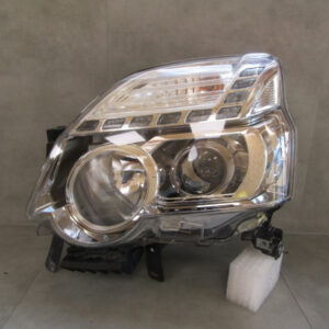 KOPLAMP Nissan X Trail T31 FACELIFT Normale Lens 10-13 LH Links Q1221/K5 13G