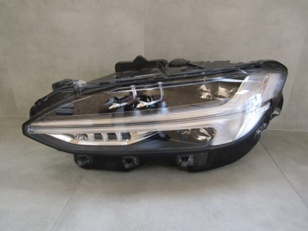 Koplamp Volvo V90 S90 FULL LED ACTIVE GROOTLICHT 16- LH LINKS 31655185 Q1203/K5 3A