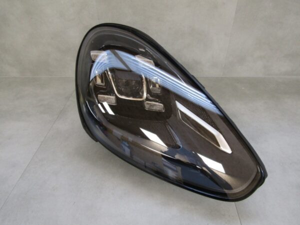 Koplamp Porsche Cayenne 7P5 FACELIFT FULL LED MATRIX 14-17 RH 7P5941036K RECHTS Q1257/C190
