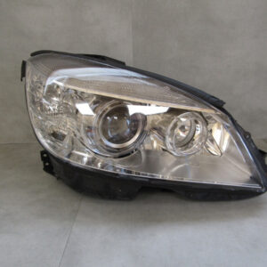 Mercedes C-Klasse W204 XENON 07-11 RH RECHTS A2048209061  Q1195/K4 4A