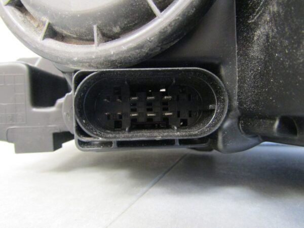 Mercedes C-Klasse W204 XENON 07-11 RH RECHTS A2048209061  Q1195/K4 4A
