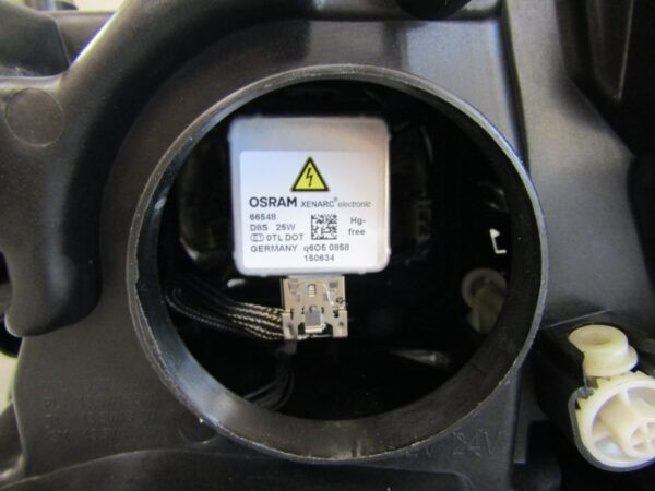 KOPLAMP MASERATI LEVANTE XENON 16- RH RECHTS 670032327 S1289/K4/5B