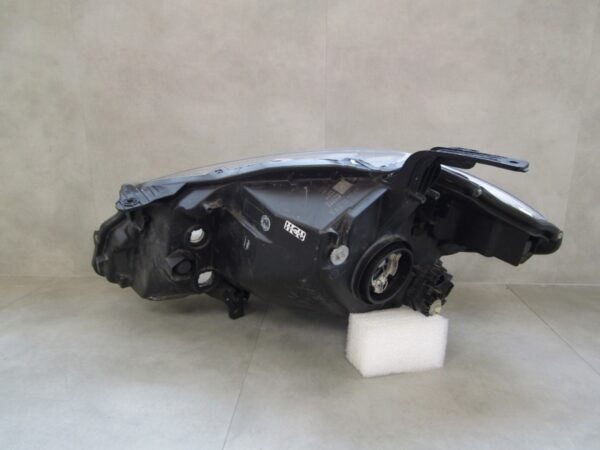 Koplamp Suzuki SX4 S CROSS STANDARD 13-16 RH 100 17733 RECHTS Q1230/E219