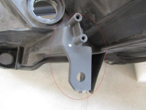 Koplamp Suzuki SX4 S CROSS STANDARD 13-16 RH 100 17733 RECHTS Q1230/E219