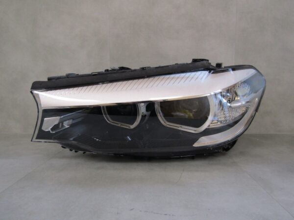 KOPLAMP BMW 5 SERIE G30 G31 LED- 17-20 LH LINKS 8499115 Q1267/K5 14C