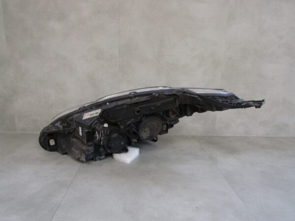 KOPLAMP Peugeot 208 1 I FACELIFT STANDAARD LENS + LED 15-19 RH 9810805880 RECHTS S1310/D225