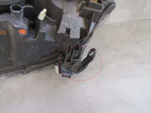 KOPLAMP Peugeot 208 1 I FACELIFT STANDAARD LENS + LED 15-19 RH 9810805880 RECHTS S1310/D225