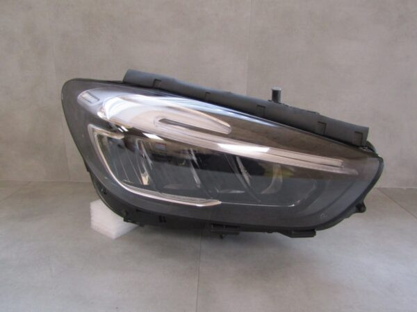 KOPLAMP Mercedes B-Klasse W247 FACELIFT LED PERFORMANCE 22- RECHTS Q1227/D218