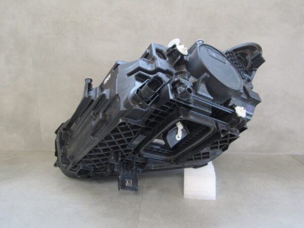 KOPLAMP Mercedes B-Klasse W247 FACELIFT LED PERFORMANCE 22- RECHTS Q1227/D218