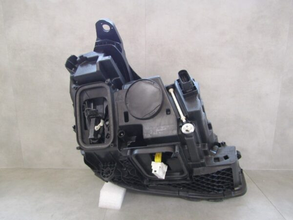 KOPLAMP Mercedes E-Klasse W213 MULTIBEAM BLAUW LED 16-20 LH A2139064704 Q1278/K4 8B