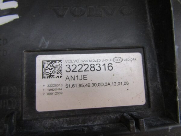 KOPLAMP Volvo S90 V90 FULL LED MID 16- LH LINKS 32228316  S1305/E226