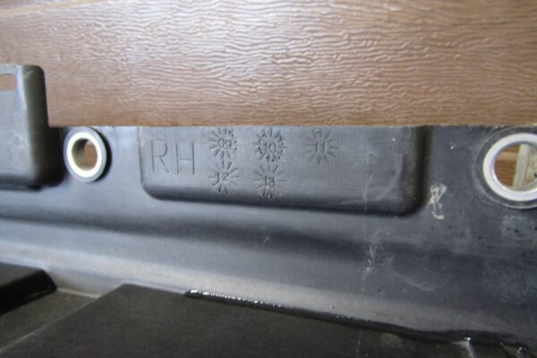 Zijskirt Dorpellijst Rechts Mercedes ML 164 05-11 A1646901210  A1646901410 Dorpel P11080