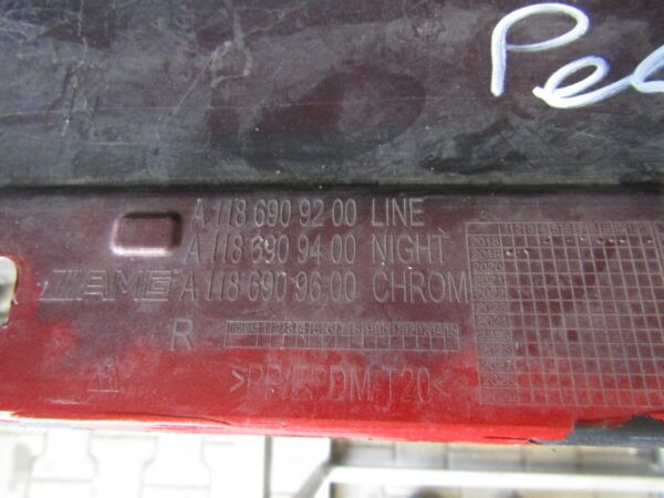 Zijskirt Dorpellijst Rechts Mercedes CLA 2 II 118 19- AMG a1186909200 a1186909400 Dorpel P8684